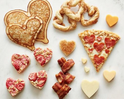 Fotografija jela u obliku srca za Valentinovo