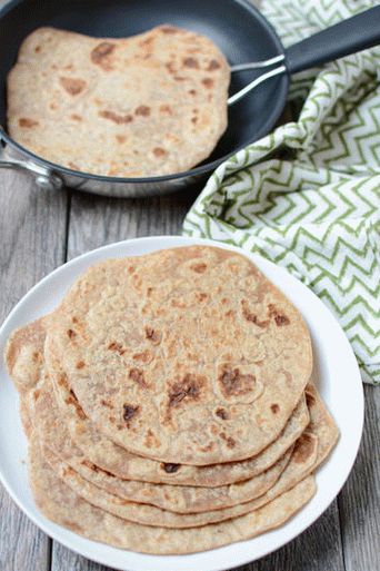 Foto domaća tortilja od pšenične tortilje
