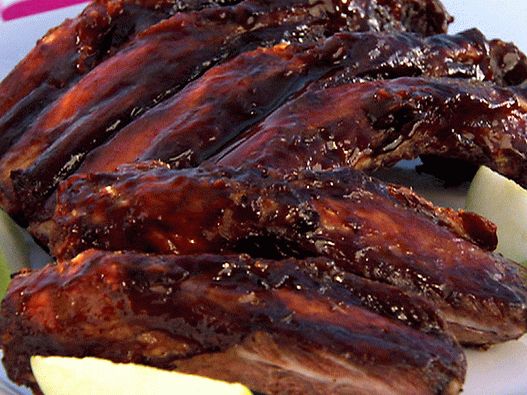 Fotografija goveđih rebrica sa umakom za roštilj u Seattlu