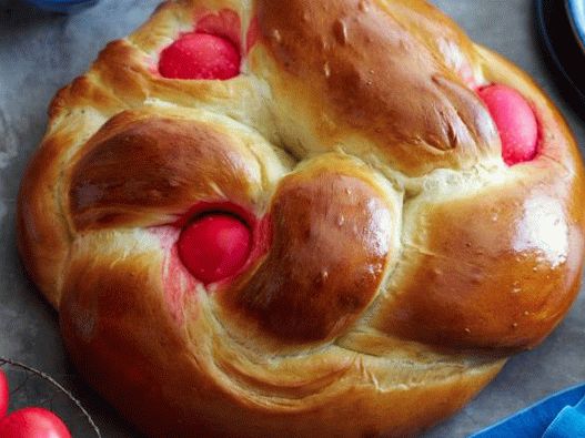 Foto grčki uskrsni kruh