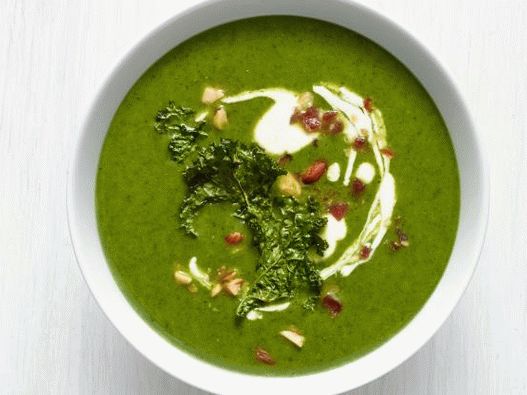 Foto juha od pire krumpira s keljima i slaninom