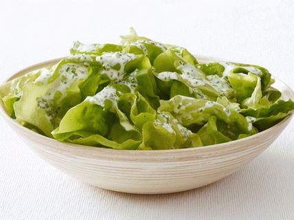 Foto kefir dresura sa salatom