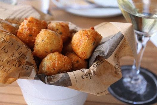 Fotografija slanih kroketa bakalara