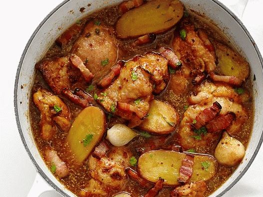 Foto piletina pirjana u pivu