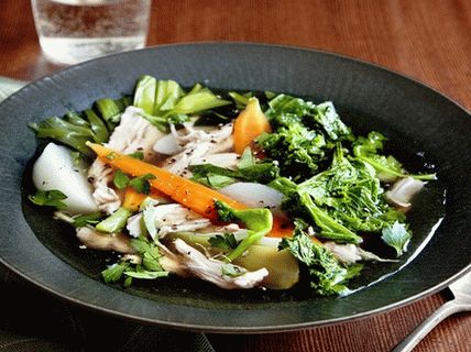 Foto pileći pot-au-Fe sa kupusnim keljom