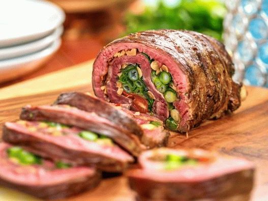 Goveđi rolat na roštilju u tajlandskom stilu s pastom od curryja