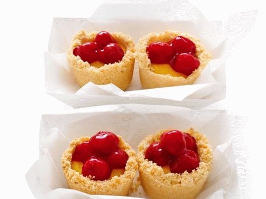 Fotografija jela - Limunski kolači u zdjelici od meringue s trešnjama
