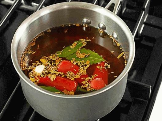 Napravite kiselo povrće za kiselo povrće na bazi octa Napravite kiselo povrće za kiselo povrće na bazi octa