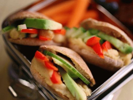 Foto mini sendviči punjeni grahom od škole do škole