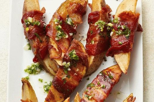 Fotografija jela - Krompir zamotan u slaninu u medenoj glazuri