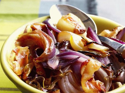 Luk salata u foliji na žaru