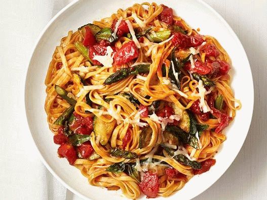 Fotografija tjestenine Linguini s pečenim povrćem