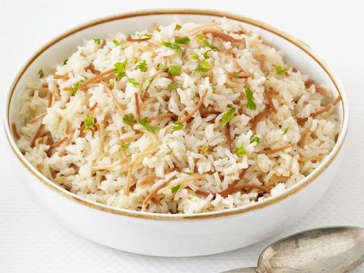 Foto riža i vermielli pilaf