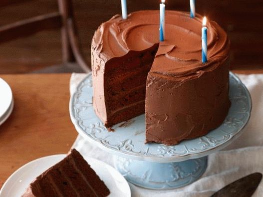 Fotografija jela - Velika čokoladna rođendanska torta