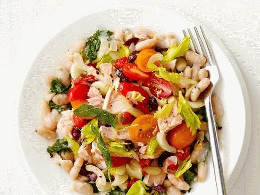 Fotografija jela - Topla toskanska salata od graha s tunom