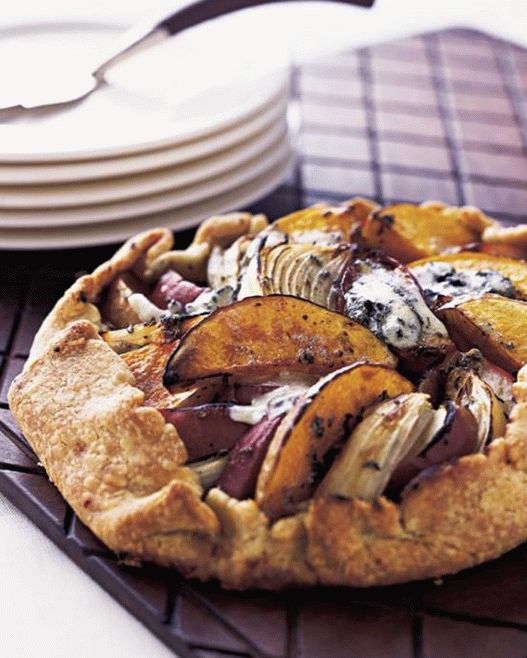 Fotografija jela - Pite-biskvit s bundevom, plavim sirom i timijanom