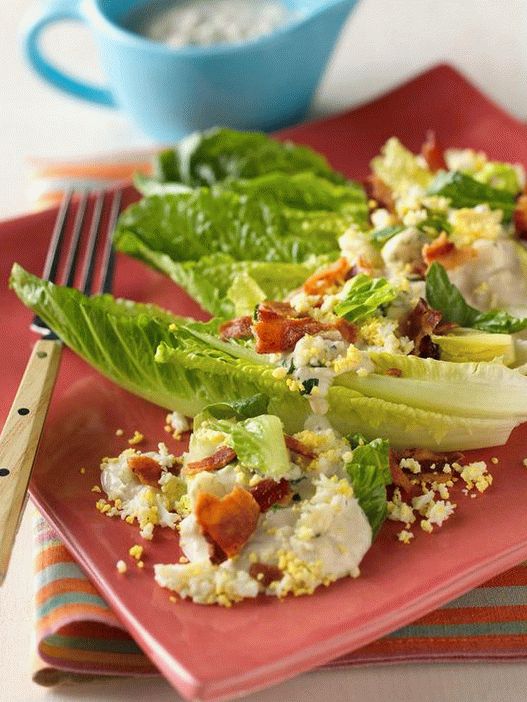Fotografija jela - Brodovi sa salatom, jajetom i plavim sirom