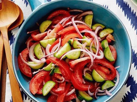 Fotografija jela - Salata od rajčice, luka i krastavaca