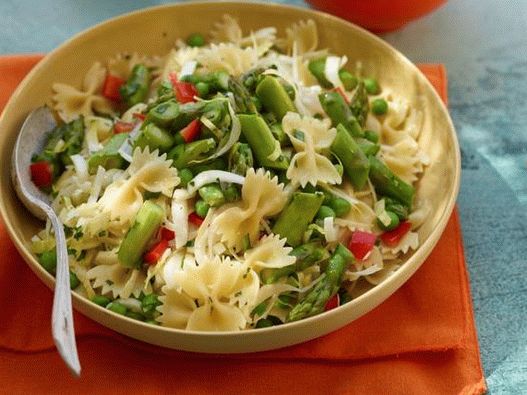 Fotografija jela - Salata s tjesteninom i šparogama