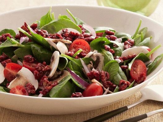 Super zdrava salata od špinata s orasima u širenom glazurom