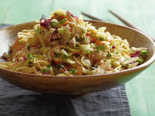 Salata od kupusa u azijskom stilu