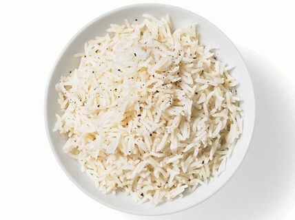 Foto riža na kokosovoj vodi