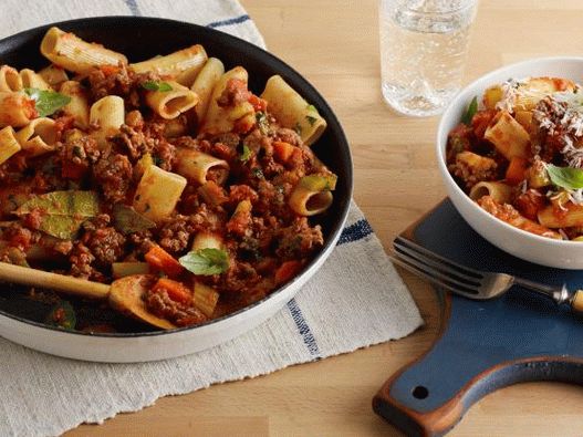 Foto Bolonjeze umak s mljevenim mesom