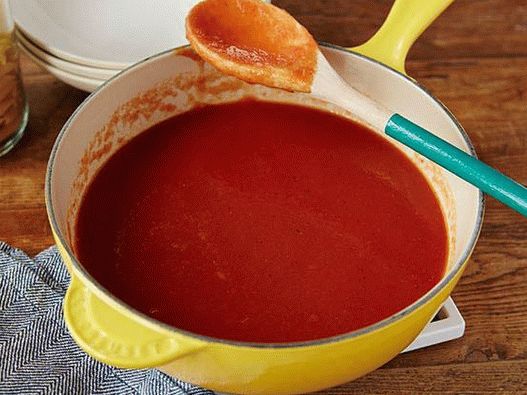 Foto umak od rajčice napravljen od pečenih rajčica