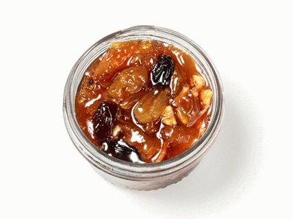 Foto marmelada od grožđa s orasima
