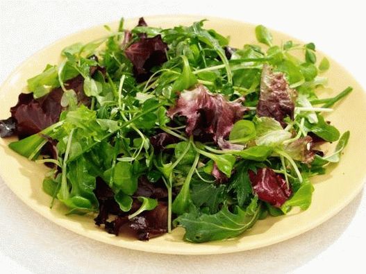 Foto proljetna zelena salata
